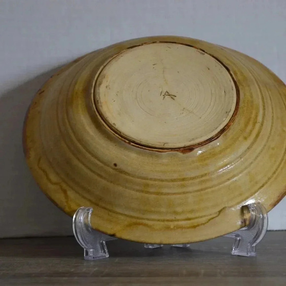 Handmade  Pottery Serving Bowl - Picture 4 of 4